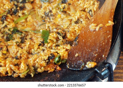 Korean Foods, 
Bokk-eumbab Which Is Famous Korean Fried Rice. We Usually Enjoy It After Eating Stew Or Korean BBQ Such As Sam Gyeop Sal. Enjoy !