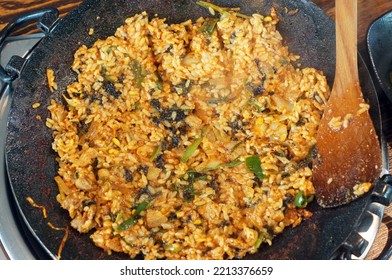 Korean Foods, 
Bokk-eumbab Which Is Famous Korean Fried Rice. We Usually Enjoy It After Eating Stew Or Korean BBQ Such As Sam Gyeop Sal. Enjoy !