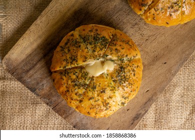 Korean Garlic Cheese Bread Indonesia