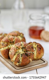 Korean Garlic Cream Cheese Bread