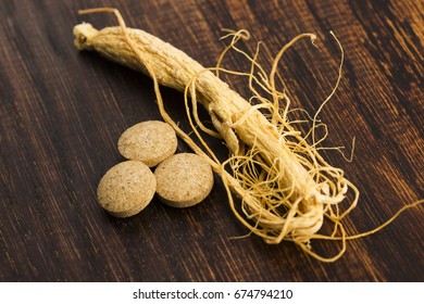 Korean Ginseng. Root And Pills