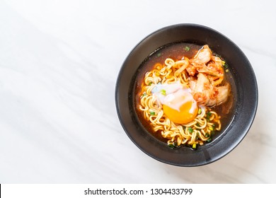 Korean instant noodles with kimchi and egg - Korean ramen style