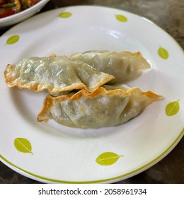 Korean Mandu Grilled With Cooking Oil.