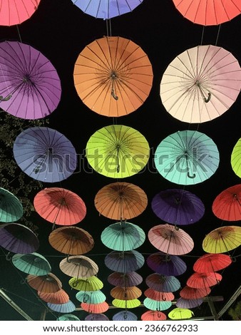 Korean street art umbrella performance decoration sculpture
