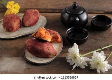 Korean Sweet Potato Mochi Bread, Made From Purple Yam (Goguma), Milk, Sticky Flour, And Starch.