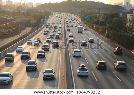 Korea's congested outer highway landscape