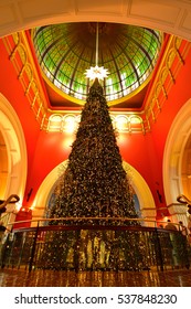 KOSIT, SYDNEY, AUSTRALIA - DECEMBER 16, 2016: Photo Of Christmas Tree At Queen Victoria Building