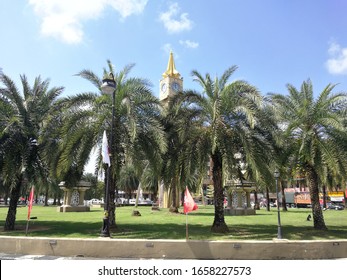 Kota Bharu Kelantan Malaysia 24 Feb. 2020 :This Clock Tower Is One Of The Landmarks Of Kelantan. The Tower Is Surrounded By An Estimated 37 Dates Trees.