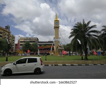 Kota Bharu Kelantan Malaysia 24 Feb. 2020 :This Clock Tower Is One Of The Landmarks Of Kelantan. The Tower Is Surrounded By An Estimated 37 Dates Trees.