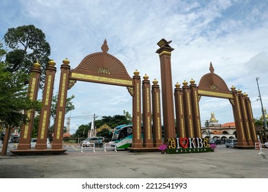 Kota Bharu, Malaysia - October 2022: Sultan Ismail Petra Arch On October 8, 2022 In Kelantan, Malaysia.
