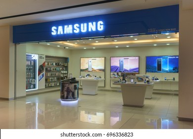 Samsung Mobile Shop Images Stock Photos Vectors
