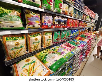 Kota Kinabalu, Sabah, Malaysia-December 25, 2019: Point Of View Image Of Various Type Rice Products On Display Rack At Supermarket Store At Kota Kinabalu, Sabah, Malaysia