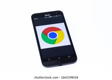 Kouvola, Finland - 23 January 2020: Google Chrome Browser Logo On The Screen Of Smartphone Asus