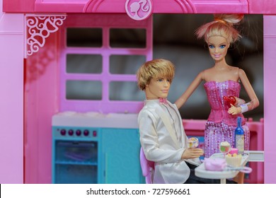 barbie cartoon doll house