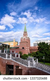Kremlin clock tower, with a red star on the tower