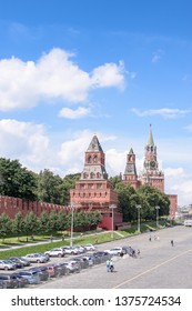 Kremlin clock tower, with a red star on the tower