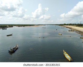 Krishna River Fishing With Net