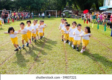 School Sports Parents Images Stock Photos Vectors Shutterstock