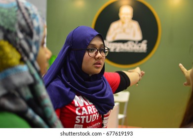 Kuala Lumpur Convention Centre (KLCC), Kuala Lumpur. - MALAYSIA - 19 February 2017: Teens And Student Of All Ages Attending Annual Education Fair To Choose A Career Path, Kuala Lumpur Malaysia.