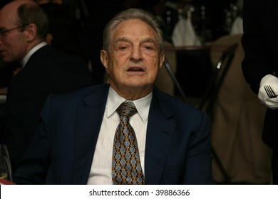 KUALA LUMPUR - DECEMBER 15: George Soros At The London School Of Economics Alumni Dinner, Ritz Carlton Hotel December 15, 2006 In Kuala Lumpur, Malaysia.