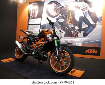 KUALA LUMPUR - FEBRUARY 23: KTM 125 DUKE Is On Display During MotoXpo Show & Conference (MotoXpo KL 2012) On February 23, 2012 At The Putra World Trade Centre (PWTC) In Kuala Lumpur, Malaysia