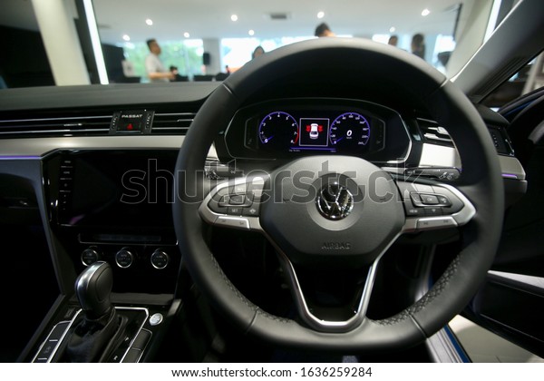 KUALA
LUMPUR, JANUARY 10, 2020. Review New Passat 2.0TSI Elegance for the
Malaysian market held in Volkswagen,
Puchong.