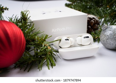 KUALA LUMPUR, MALAYSIA - 21 DECEMBER 2020 : Apple Airpods Pro Is A Great Gift For Everyone On This Christmas Festive Season. Selective Focusing