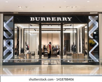 1,556 Burberry Store Images, Stock Photos & Vectors | Shutterstock