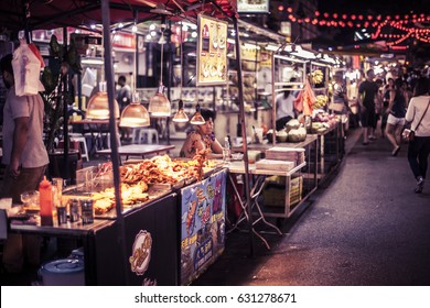 Kuala Lumpur, Malaysia - 30 November, 2015: Street Food At Jalan Alor, A Popular Area At Night In The Center Of The City