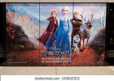 Kuala Lumpur, Malaysia, 9 November 2019: A Beautiful Poster Of A Movie Called Frozen II Display At A MRT Station To Promote The Movie.