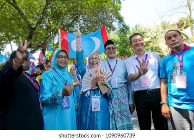 KUALA LUMPUR, MALAYSIA - APRIL 28, 2018 : President Peoples Justice Party (PKR) Wan Azizah A Candidate For Pakatan Harapan In Pandan (P100) Parliament During Nomination Day 14th General Election.