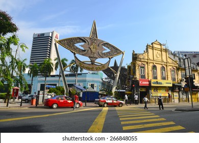 KUALA LUMPUR, MALAYSIA - April 4: KL Central Market On April 4, 2015 In Kuala Lumpur, Malaysia. The Market Was Constructed In 1888 As A Wet Market And Refurbished Into A Cultural Bazaar.