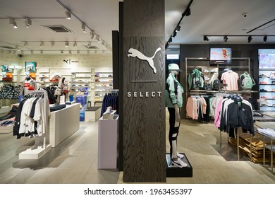 Puma Store Images Stock Photos Vectors Shutterstock