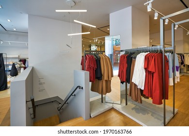 Cos Store Images Stock Photos Vectors Shutterstock