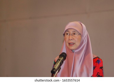 Wan azizah ismail Images, Stock Photos & Vectors  Shutterstock