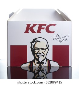 1,239 Kentucky fried chicken box Images, Stock Photos & Vectors ...