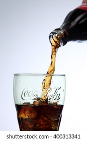 1,621 Coca cola splash Images, Stock Photos & Vectors | Shutterstock