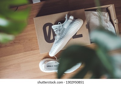 ADIDAS YEEZY BOOST 350 V2 Static Reflective PicClick UK