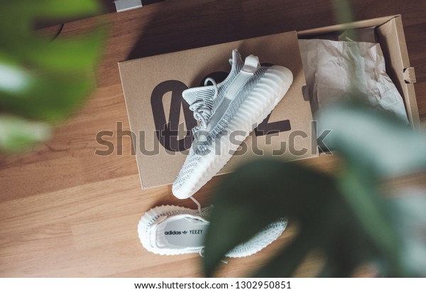 adidas Yeezy Boost 350 V2 Static Black Uk10 for sale eBay