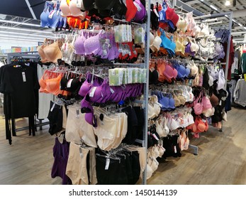 ladies inner wear shop