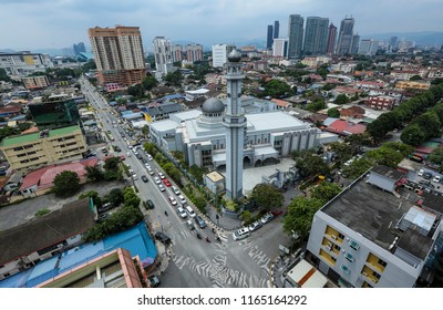 KUALA LUMPUR, MALAYSIA - JULY 18, 2018 : Masjid Jamek Kampung Baru Or Kampung Baru Mosque. Kampung Baru Is A Traditional Village In Kuala Lumpur City Centre.