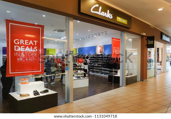 clarks outlet shop returns 