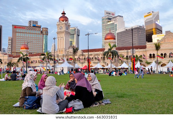 Kuala Lumpur Malaysia Jun 18 Iftar Stock Photo Edit Now 663031831