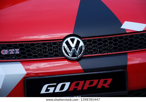 KUALA LUMPUR, MALAYSIA -MAY 22, 2018: Volkswagen car\
manufacturer commercial emplem logos made from chrome metal fix at\
the car. Famous car manufacturer in the world from Germany. \
\
