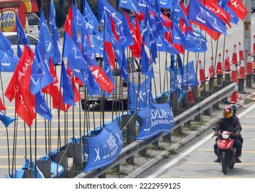 KUALA LUMPUR, MALAYSIA - NOVEMBER 05, 2022 : Political Party Flag Decorated During Malaysia 15th General Election. 