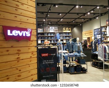 levi store outlet mall