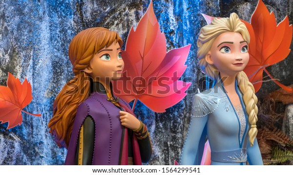 Princess Elsa and Anna from Frozen 2 Magical Journey wallpaper. 