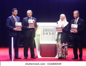 Kuala Lumpur, Malaysia - October 05,2019: Malaysia Prime Minister, Tun Dr Mahathir Mohamad (second Left) During Launching The Shared Prosperity Vision 2030 (Wawasan Kemakmuran 2030) At Kuala Lumpur