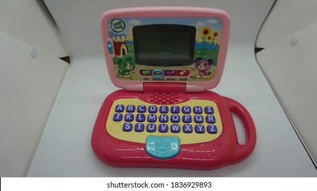 KUALA LUMPUR, MALAYSIA - October 19th 2020: Leap Frog Notebook Kids Learning Toy For Girls With Pink 