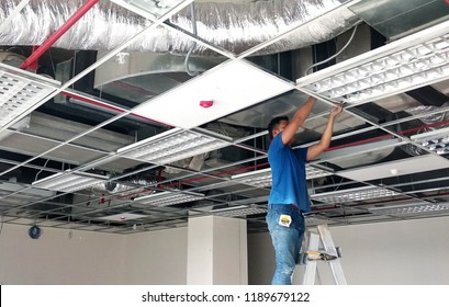 Imagenes Fotos De Stock Y Vectores Sobre Suspended Ceiling